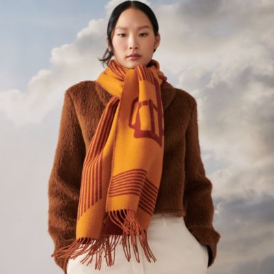 Auth Hermes 100% Scottish Cashmere Muffler/Shawl/Scarf/Wrap in Gorgeous  Orange H